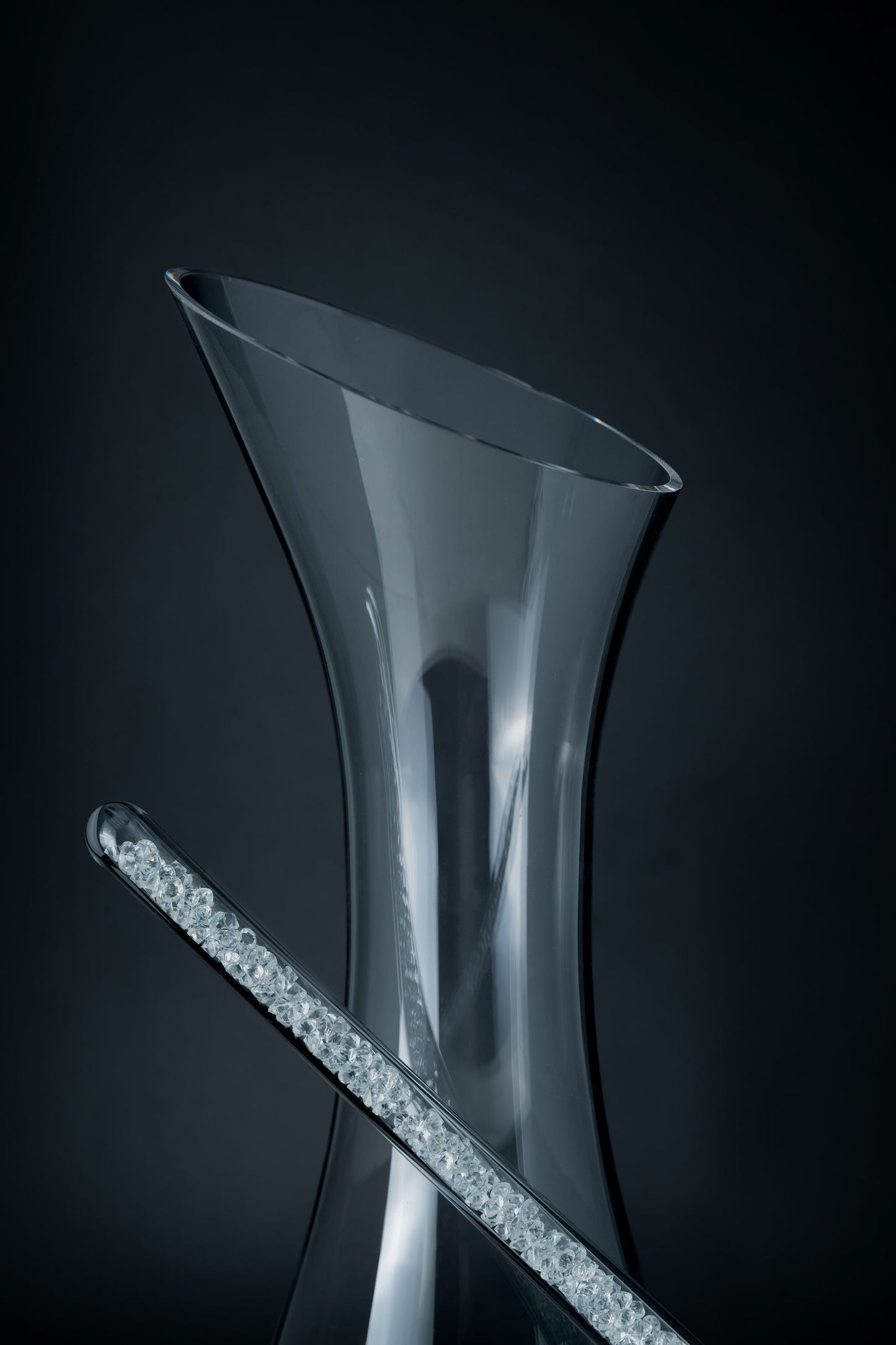 Crystal handle Vase Decanter