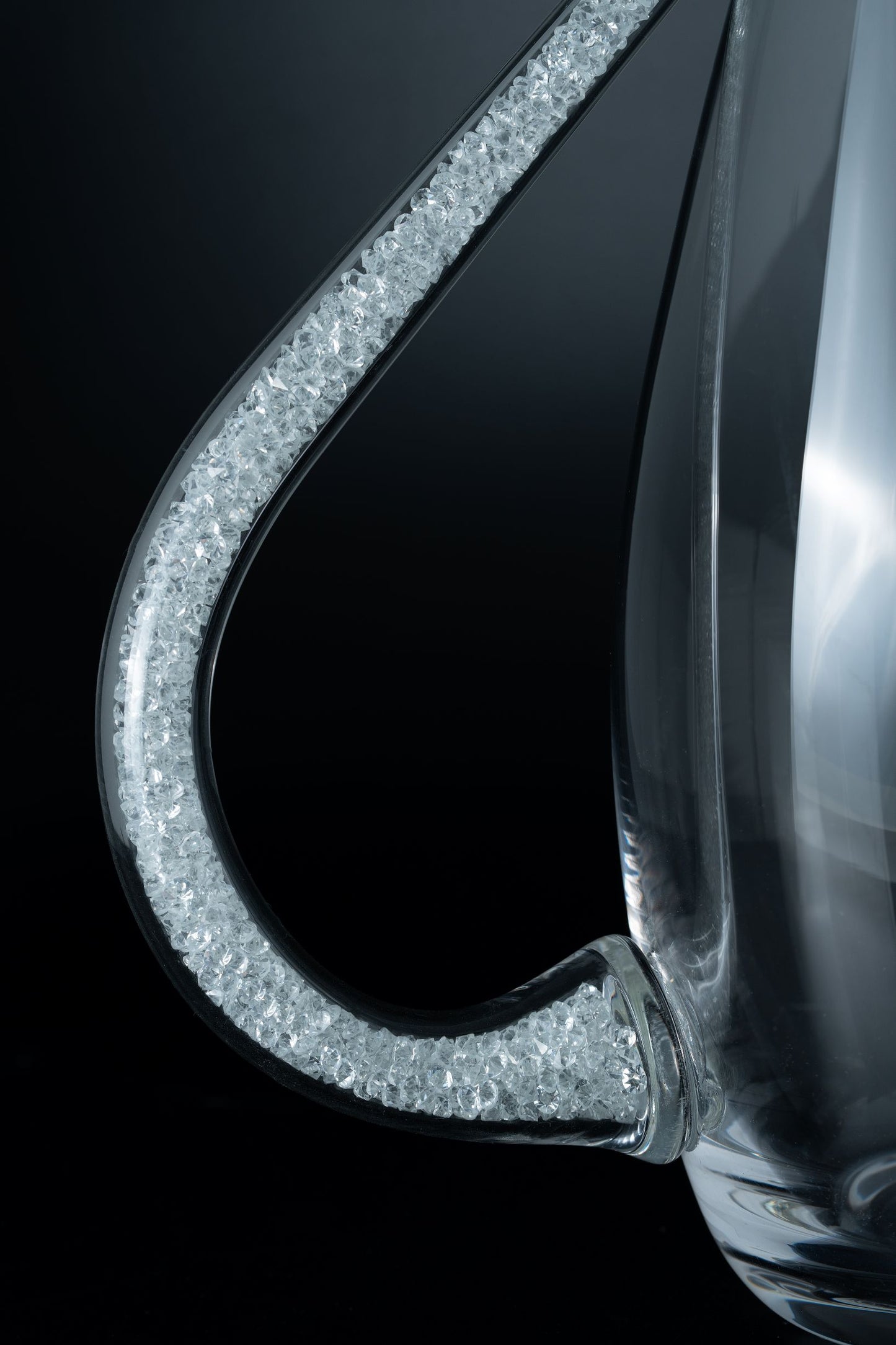 Crystal handle Vase Decanter