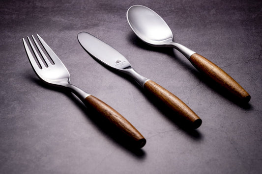 harmonie teakwood handle cutlery set (gift box)